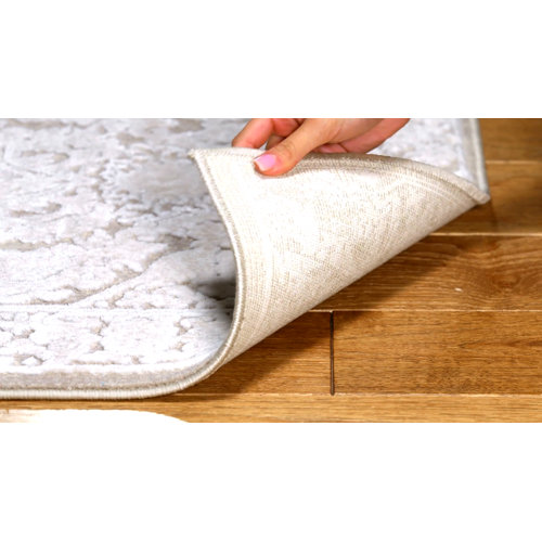 Laurel Foundry Modern Farmhouse Calidia Oriental Beige/Cream Area Rug